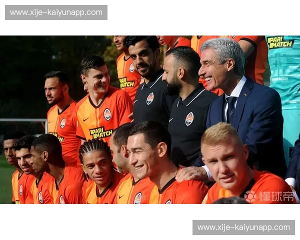 战火重燃：拜仁慕尼黑与顿涅茨克矿工的恩怨情仇与绿茵史诗